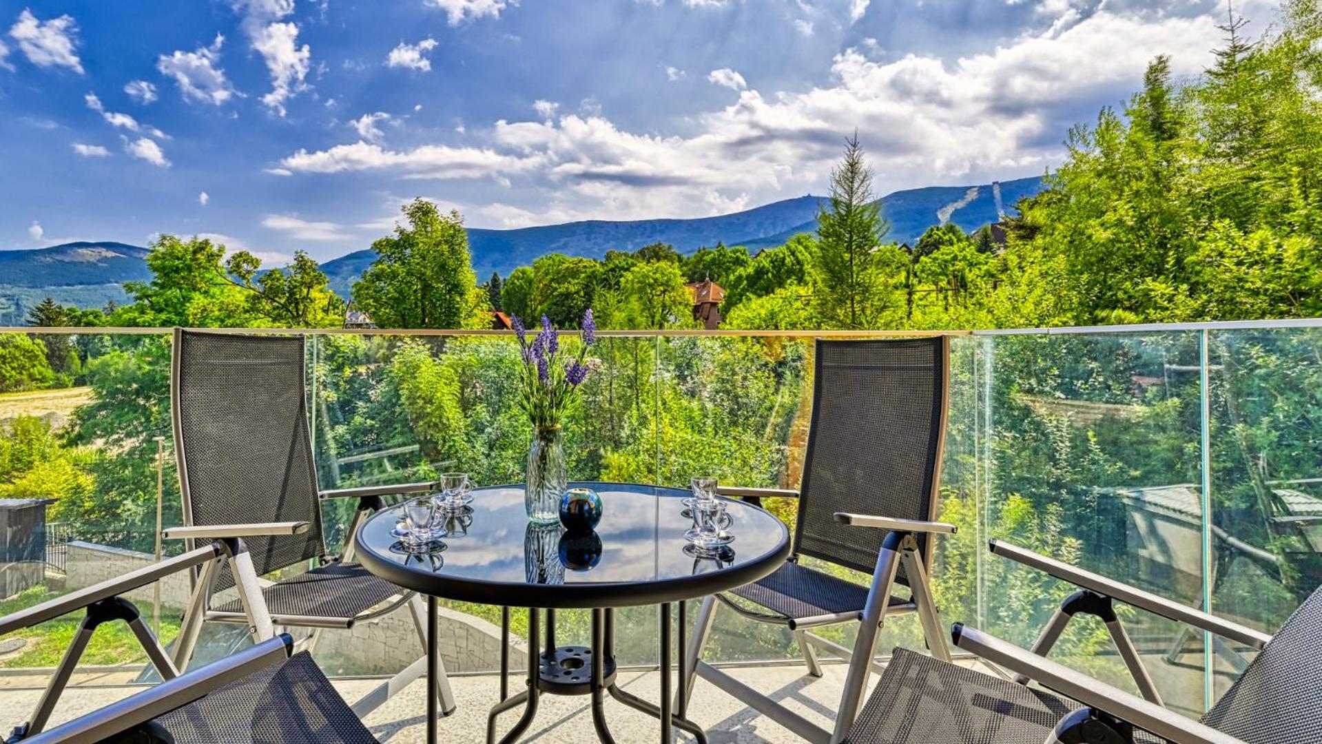 Apartamenty Widokowe Panorama Karkonoszy By Royal Aparts คาร์ปัตซ์ ภายนอก รูปภาพ