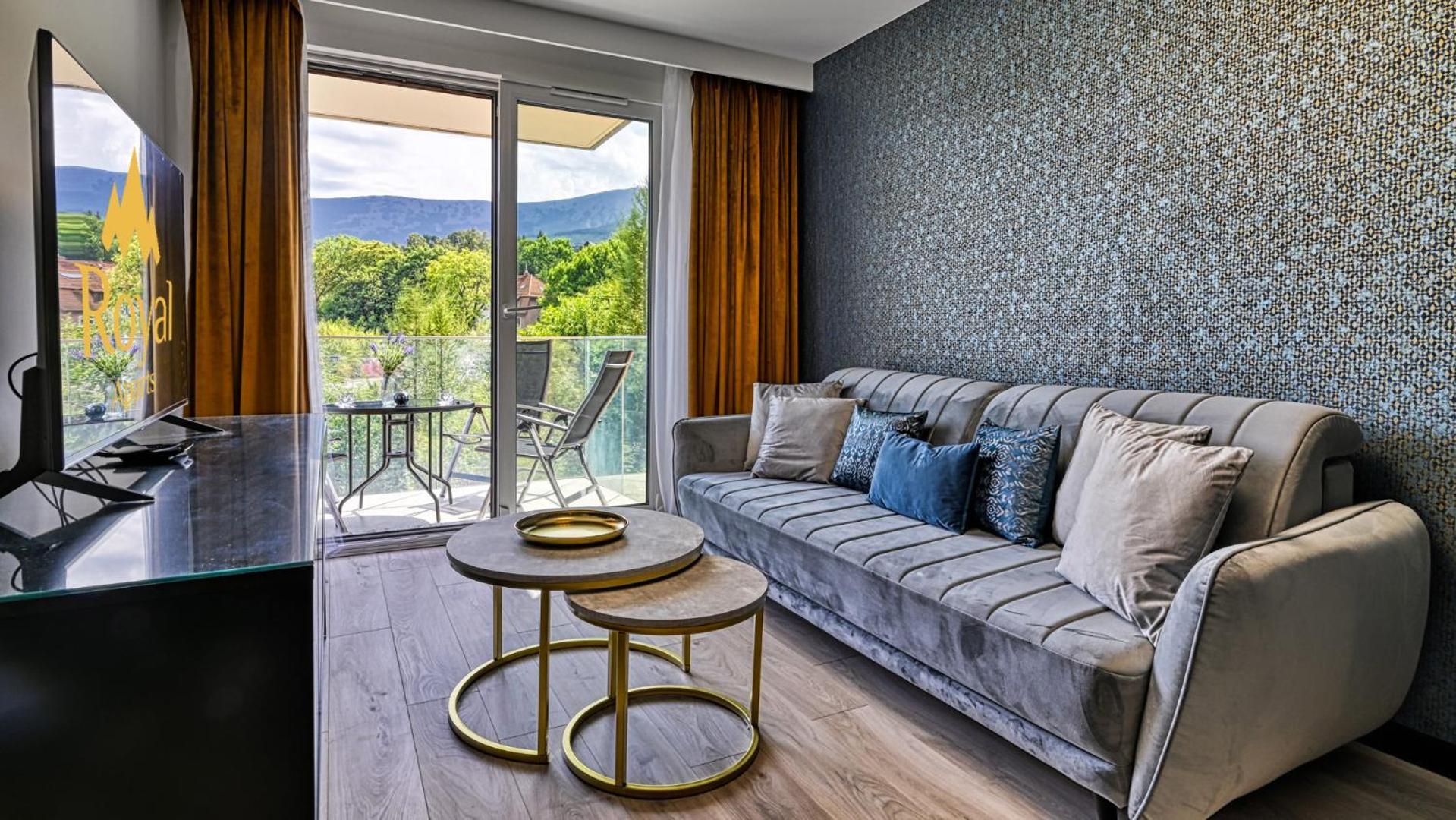 Apartamenty Widokowe Panorama Karkonoszy By Royal Aparts คาร์ปัตซ์ ภายนอก รูปภาพ